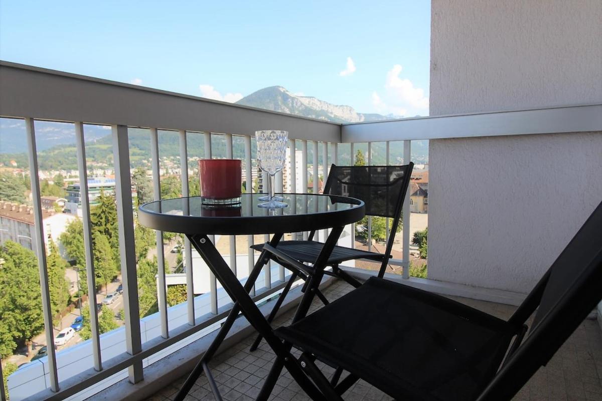 Appartement Mont Royal Balcon Et Piscine à Annecy Extérieur photo